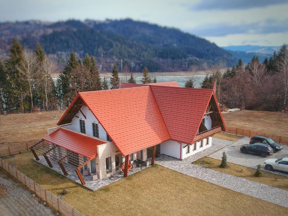 Hotel Mountain View Ceahlău Esterno foto